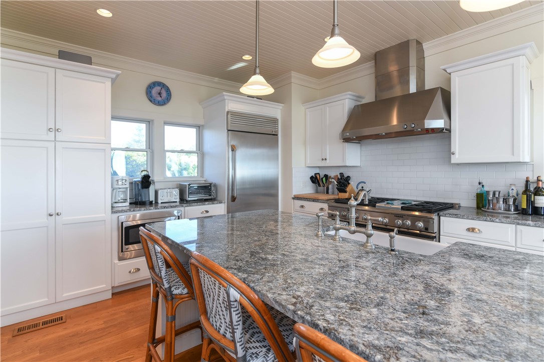 1679 Off Beacon Hill Road Block Island, RI 02807 - Photo 12 of 29 Kitchen
