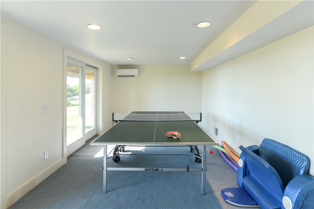 1679 Off Beacon Hill Road Block Island, RI 02807 - Photo 25 of 29 Family/TV/Game Room