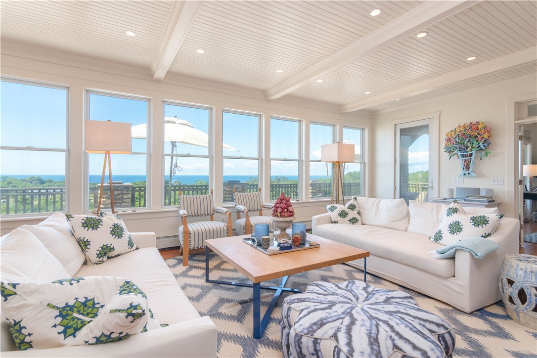 1679 Off Beacon Hill Road Block Island, RI 02807 - Photo 6 of 29 Living Room