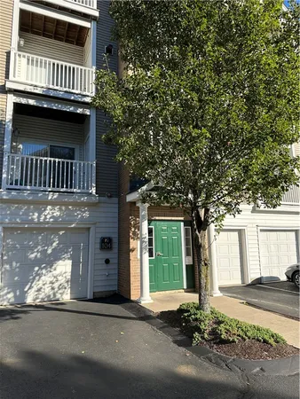 $1,900 | 104 Mill Street, Unit 103, Woonsocket, RI 02895