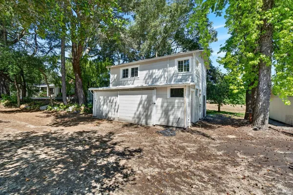 $1,950,000 | 2062 Laguna Road, Santa Rosa, CA 95401