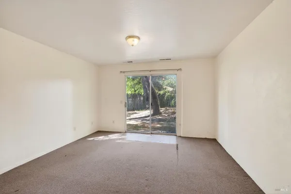$1,950,000 | 2062 Laguna Road, Santa Rosa, CA 95401