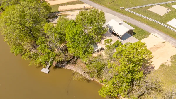$170,000 | 368 Duck Blind Road, Clifton, TN 38425