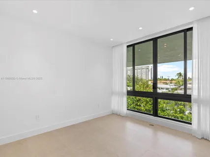 $5,000,000 | 1501 Northeast 103rd Street, Miami Shores, FL 33138
