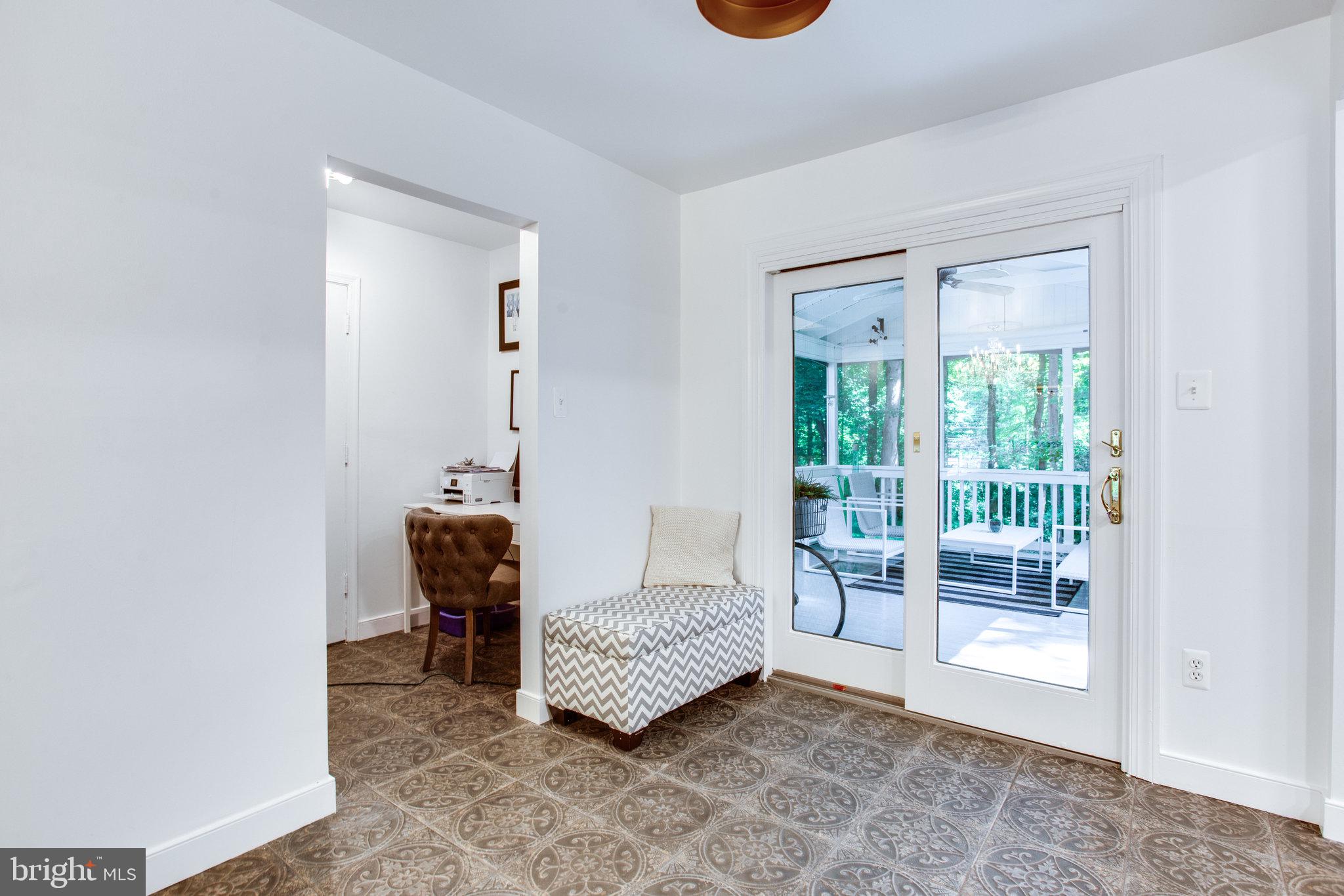 1805 Batten Hollow Road Vienna, VA 22182 - Photo 25 of 81