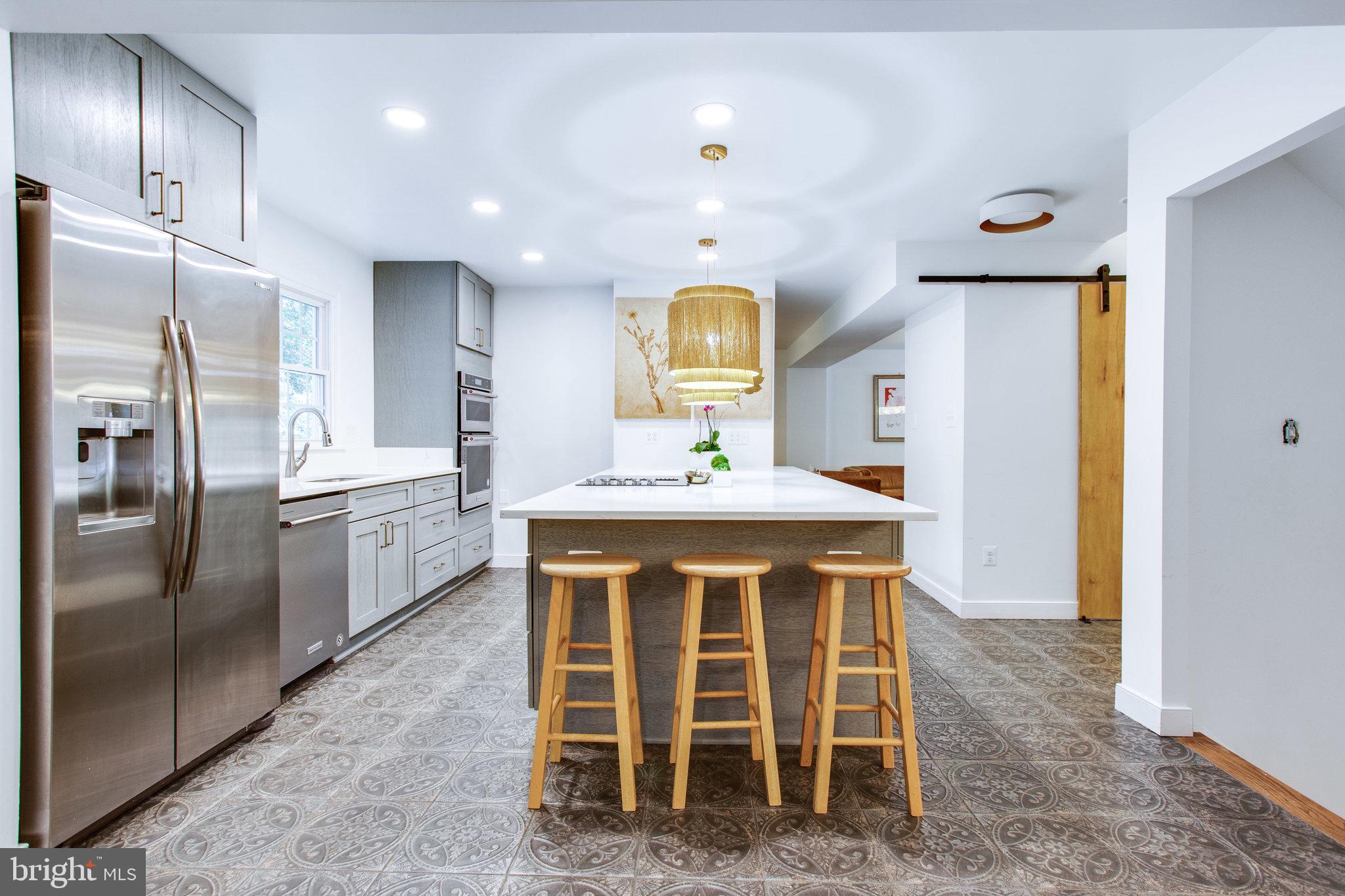 1805 Batten Hollow Road Vienna, VA 22182 - Photo 29 of 81