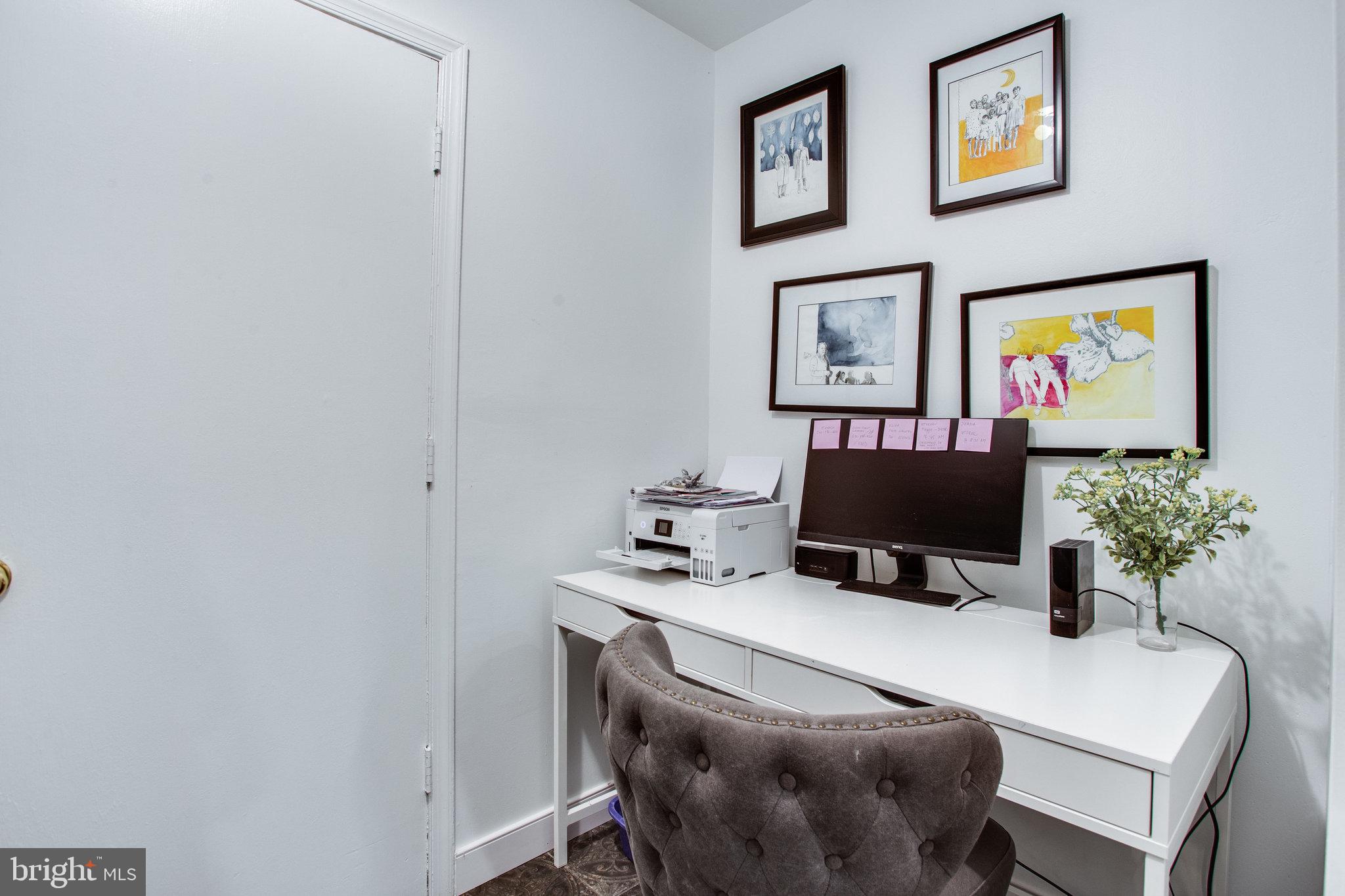 1805 Batten Hollow Road Vienna, VA 22182 - Photo 36 of 81