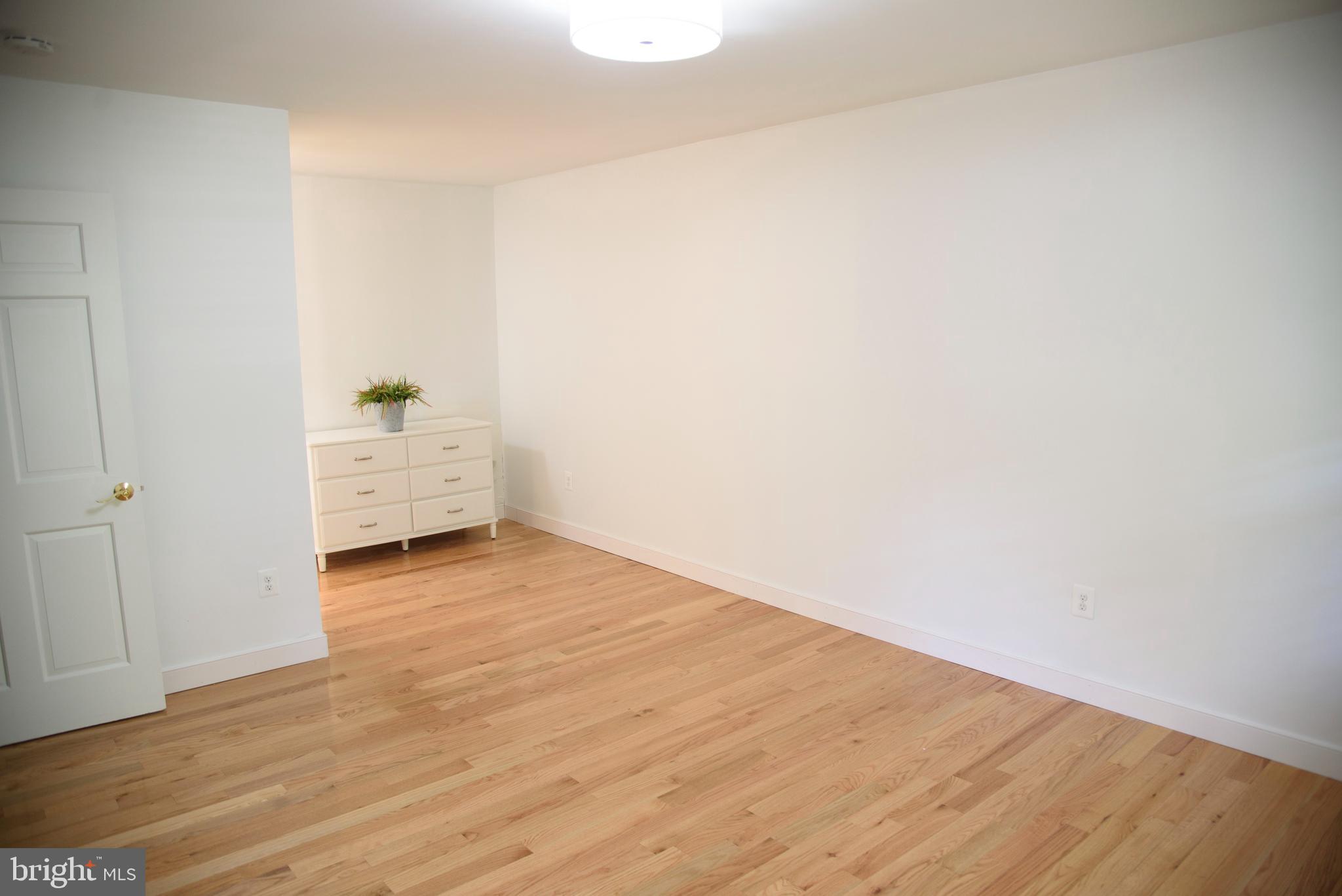 1805 Batten Hollow Road Vienna, VA 22182 - Photo 41 of 81