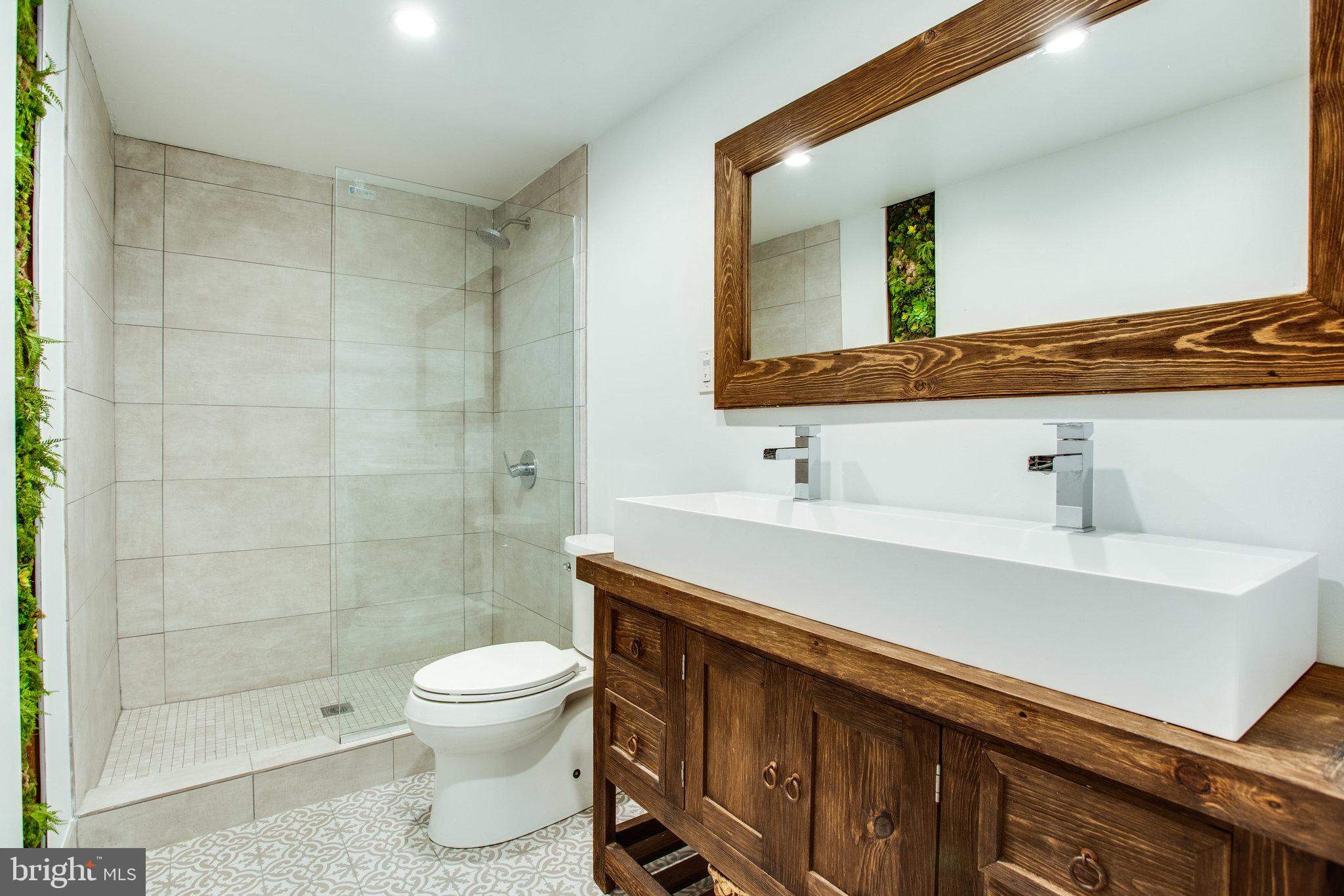 1805 Batten Hollow Road Vienna, VA 22182 - Photo 47 of 81