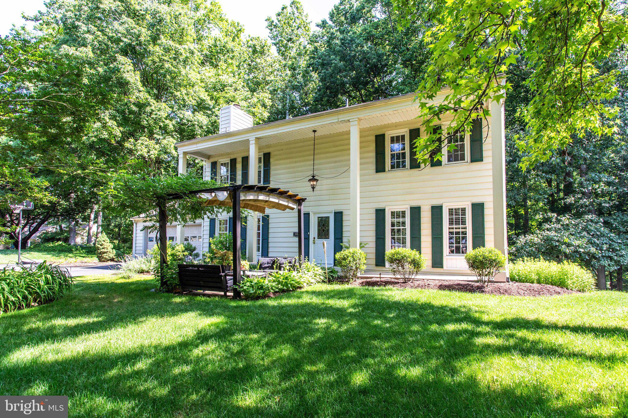 1805 Batten Hollow Road Vienna, VA 22182 - Photo 5 of 81