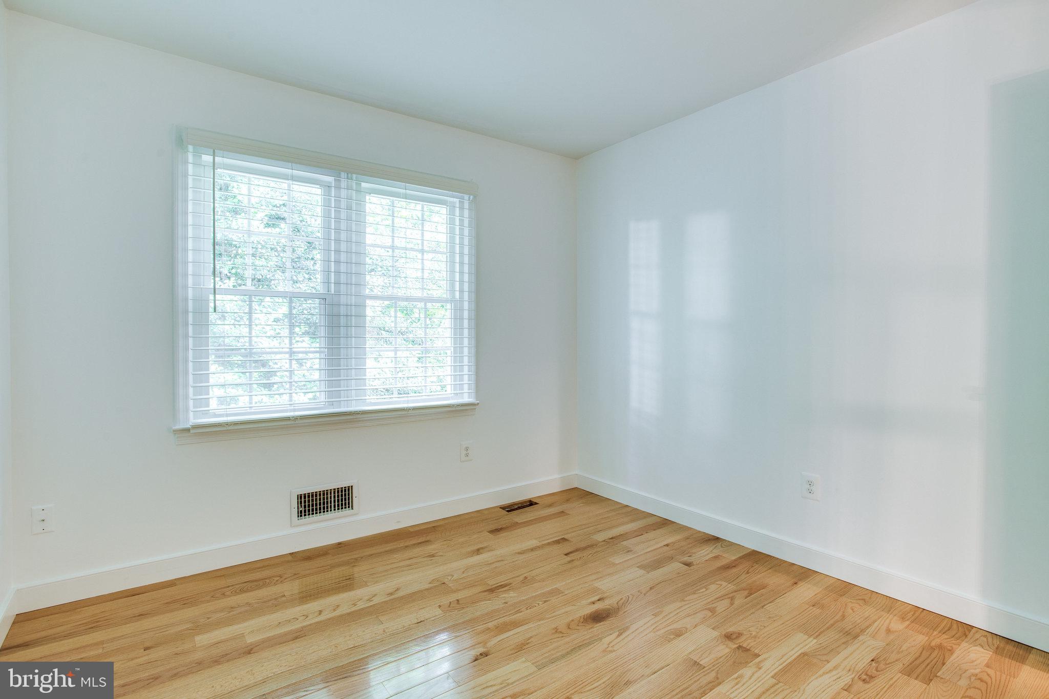 1805 Batten Hollow Road Vienna, VA 22182 - Photo 52 of 81