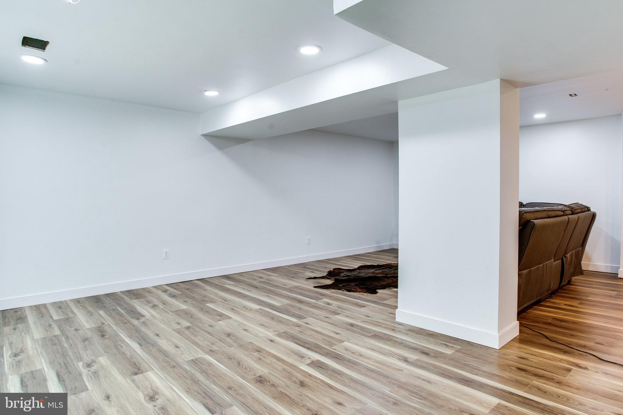 1805 Batten Hollow Road Vienna, VA 22182 - Photo 56 of 81