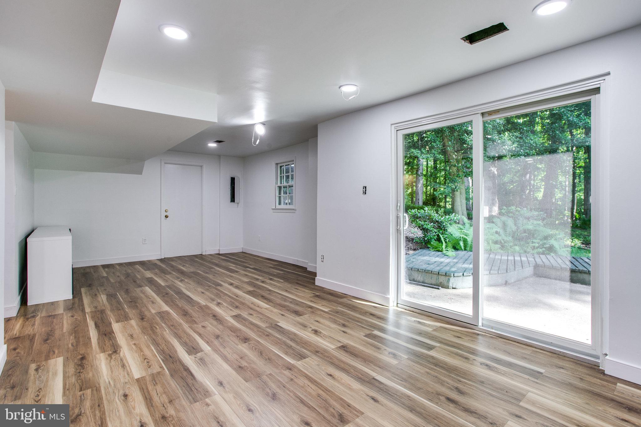 1805 Batten Hollow Road Vienna, VA 22182 - Photo 60 of 81