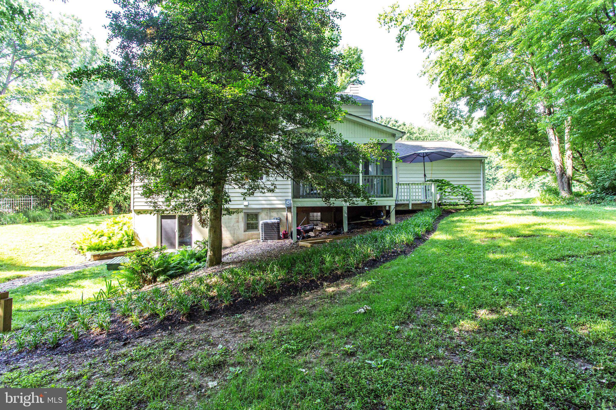 1805 Batten Hollow Road Vienna, VA 22182 - Photo 68 of 81