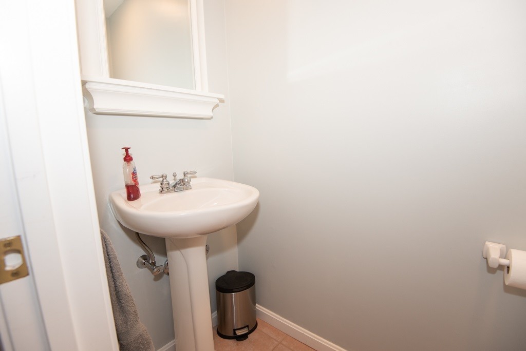 10 Hastings Road Spencer, MA 01562 - Photo 17 of 30 Gallery Image 17