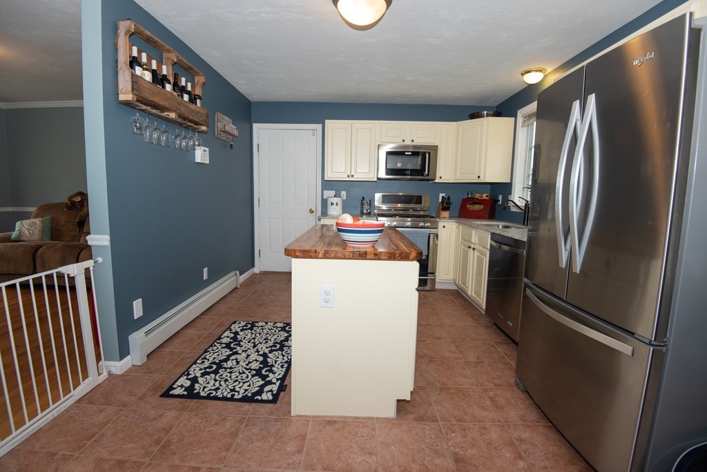 10 Hastings Road Spencer, MA 01562 - Photo 7 of 30 Gallery Image 7