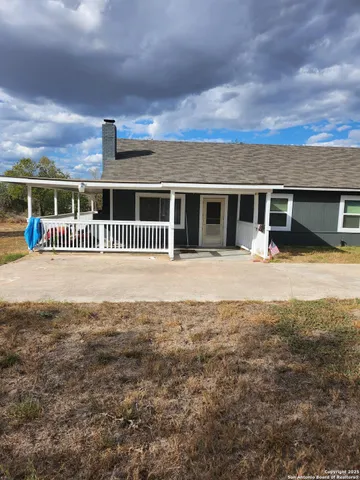 a front view of house with yard