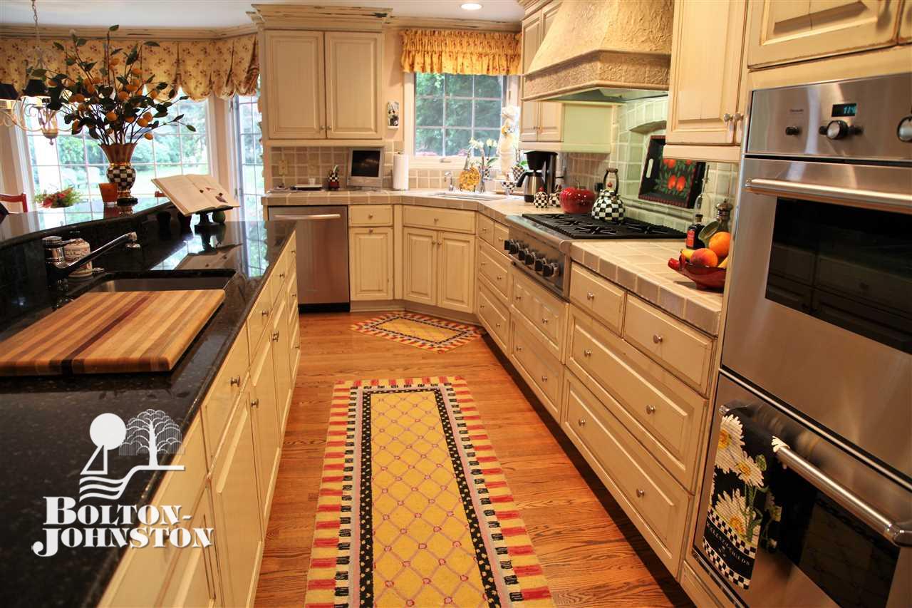 831 South Oxford Road Grosse Pointe Woods, MI 48236 - Photo 6 of 23