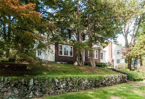 14 Harland Road Waltham, MA 02453 - Photo 3 of 21