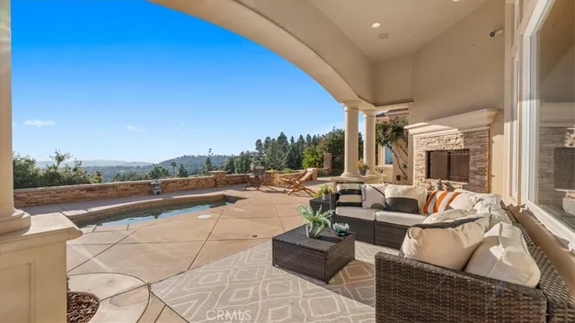 $2,215,000 | 752 Valparaiso Drive, Claremont, CA 91711