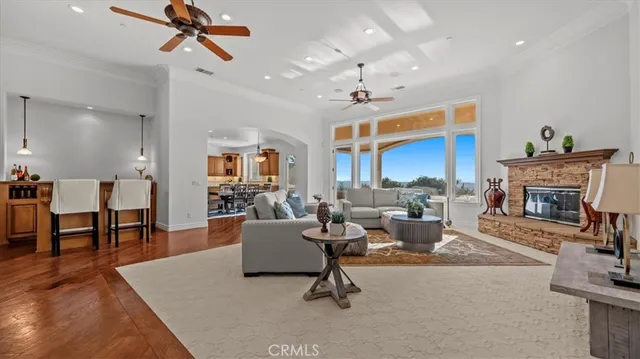 $2,215,000 | 752 Valparaiso Drive, Claremont, CA 91711