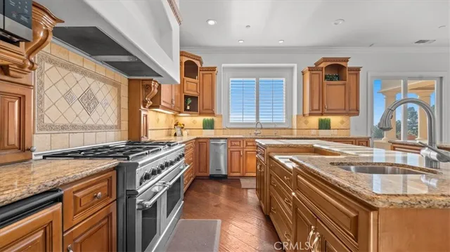 $2,215,000 | 752 Valparaiso Drive, Claremont, CA 91711