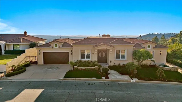 $2,215,000 | 752 Valparaiso Drive, Claremont, CA 91711