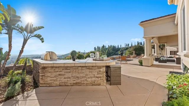 $2,215,000 | 752 Valparaiso Drive, Claremont, CA 91711