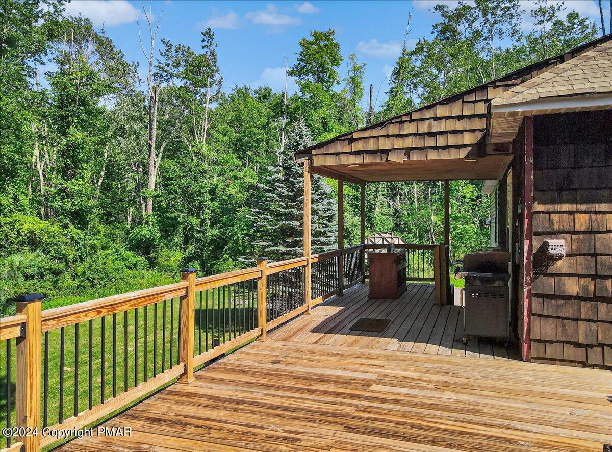 188 Olde Schoolhouse Road Cresco, PA 18326 - Photo 8 of 62 a view of a roof deck