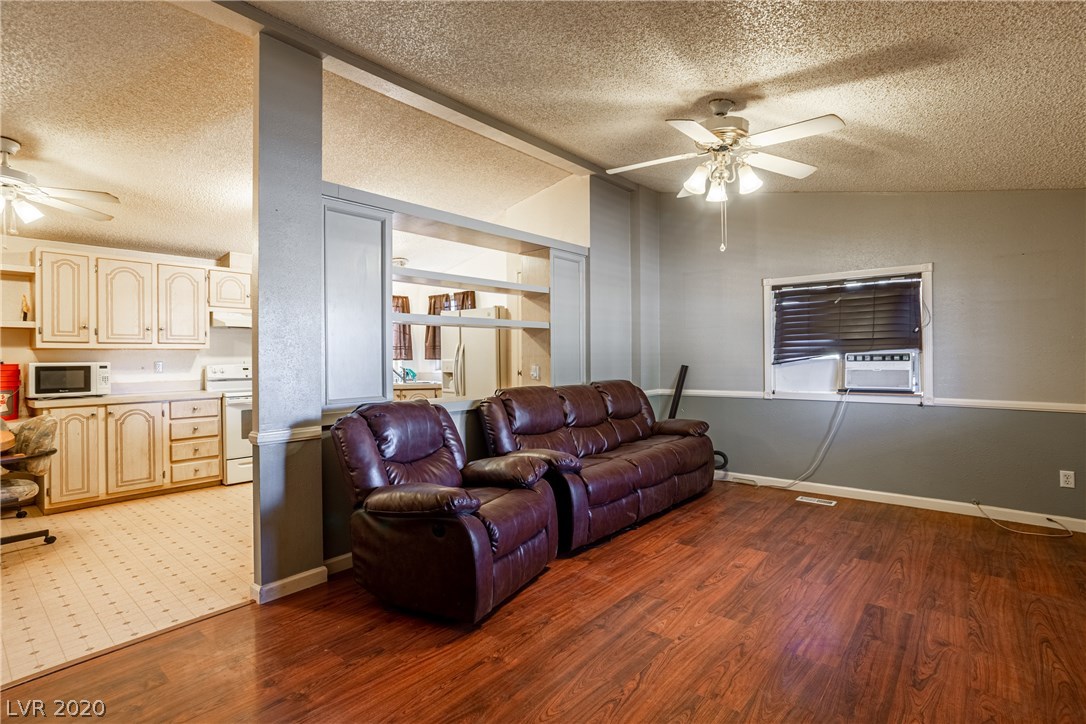 4231 Victoria Road Pahrump, NV 89048 - Photo 5 of 17