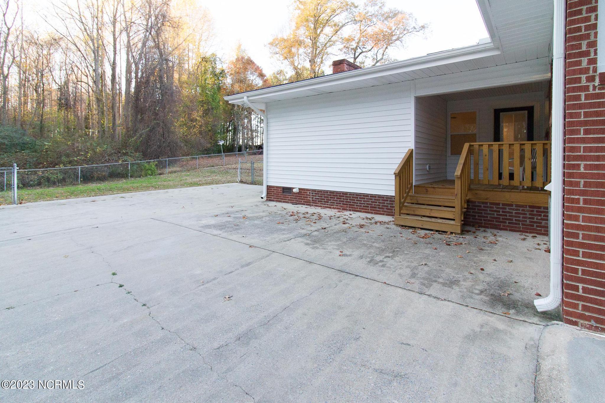 5220 Winstead Store Road Nashville, NC 27856 - Photo 13 of 46 IMG_7366-1