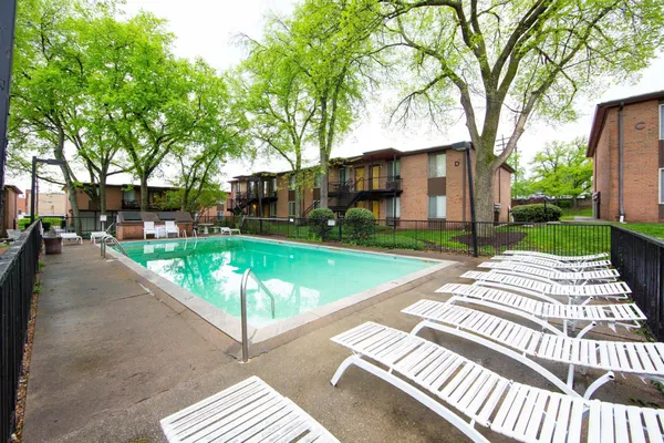$1,300 | 3600 Hillsboro Pike, Unit H9, Nashville, TN 37215