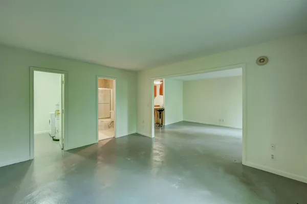 $1,300 | 3600 Hillsboro Pike, Unit H9, Nashville, TN 37215