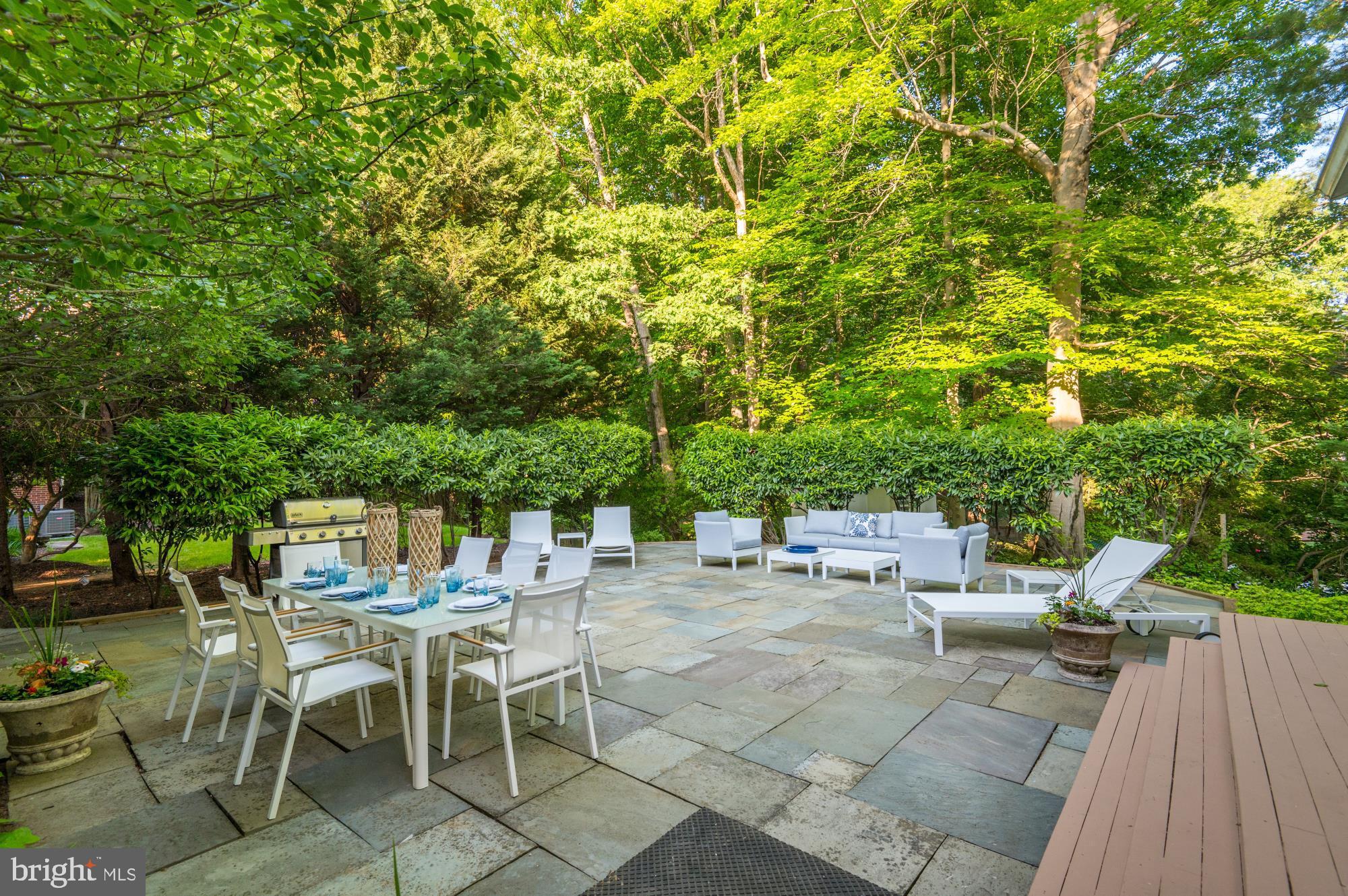 7301 River Falls Drive Potomac, MD 20854 - Photo 45 of 48 Expansive hardscape patio, entertainer's delight!