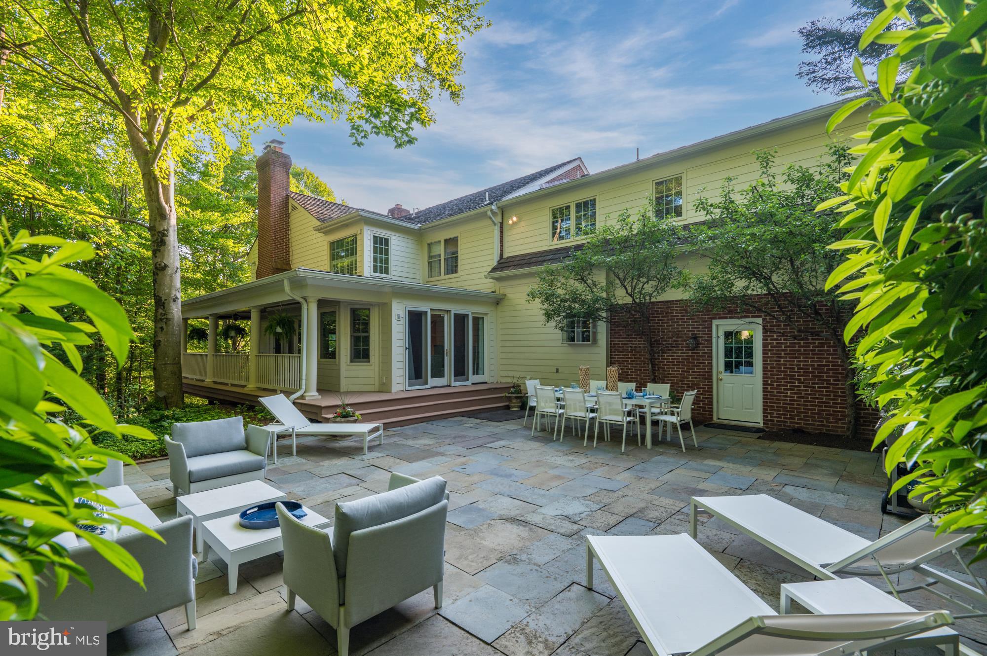 7301 River Falls Drive Potomac, MD 20854 - Photo 46 of 48 Rear elevation