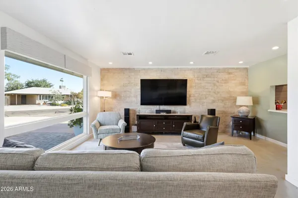 $720,000 | 1142 West Vermont Avenue, Phoenix, AZ 85013