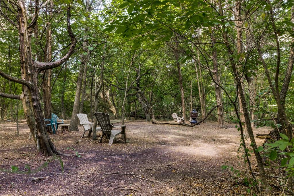 1226 East Campbell Road Garland, TX 75044 - Photo 10 of 14 a view of outdoor space with sink