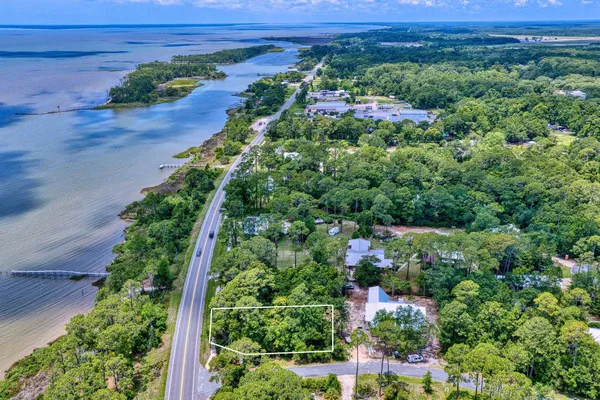 $85,000 | 104 Bay Colony Way, Apalachicola, FL 32320