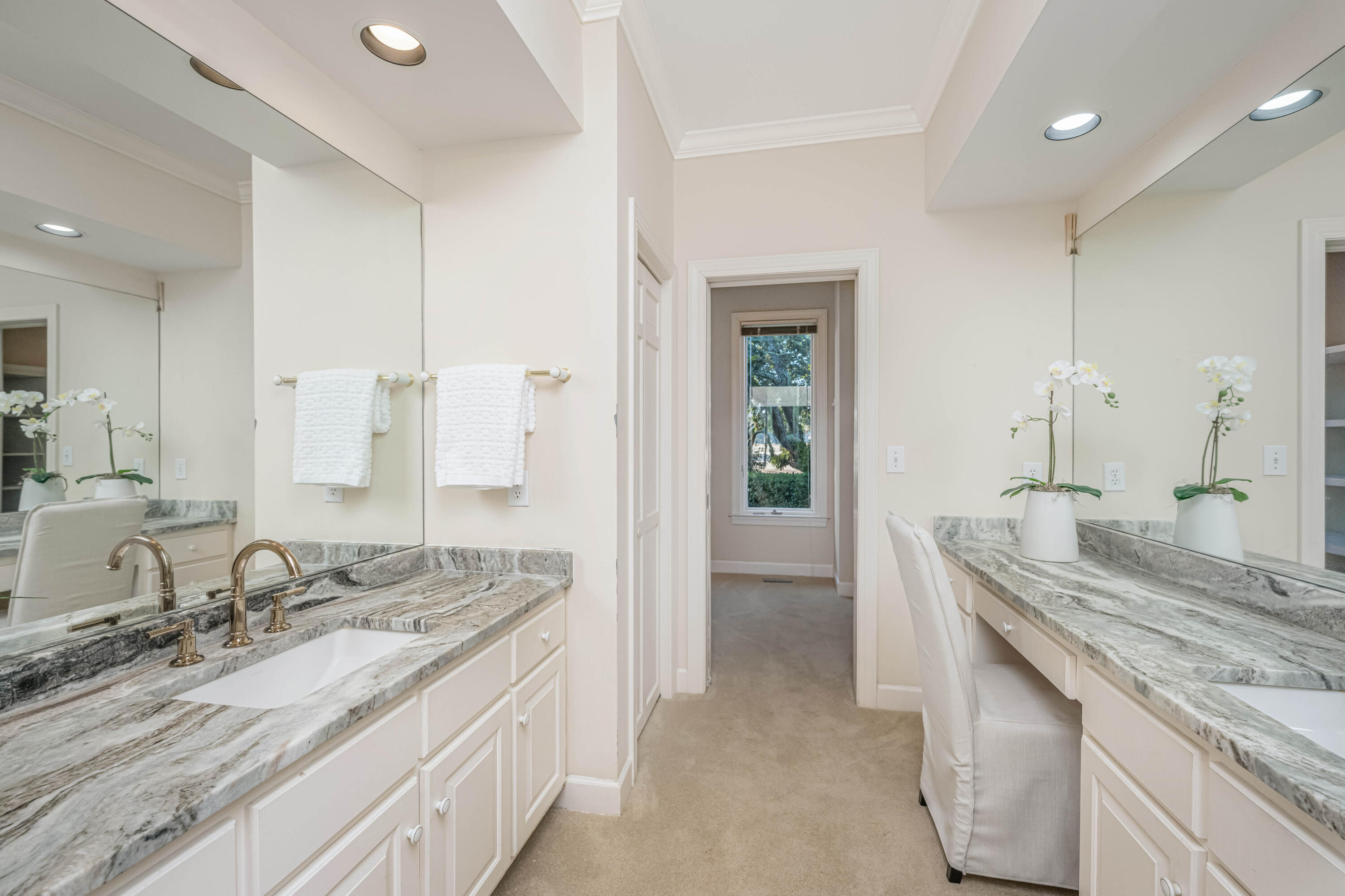 235 Country Club Lane Charleston, SC 29412 - Photo 33 of 71 32