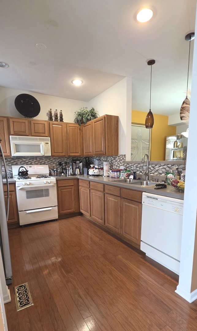 145 Enclave Circle, Unit D Bolingbrook, IL 60440 - Photo 14 of 33