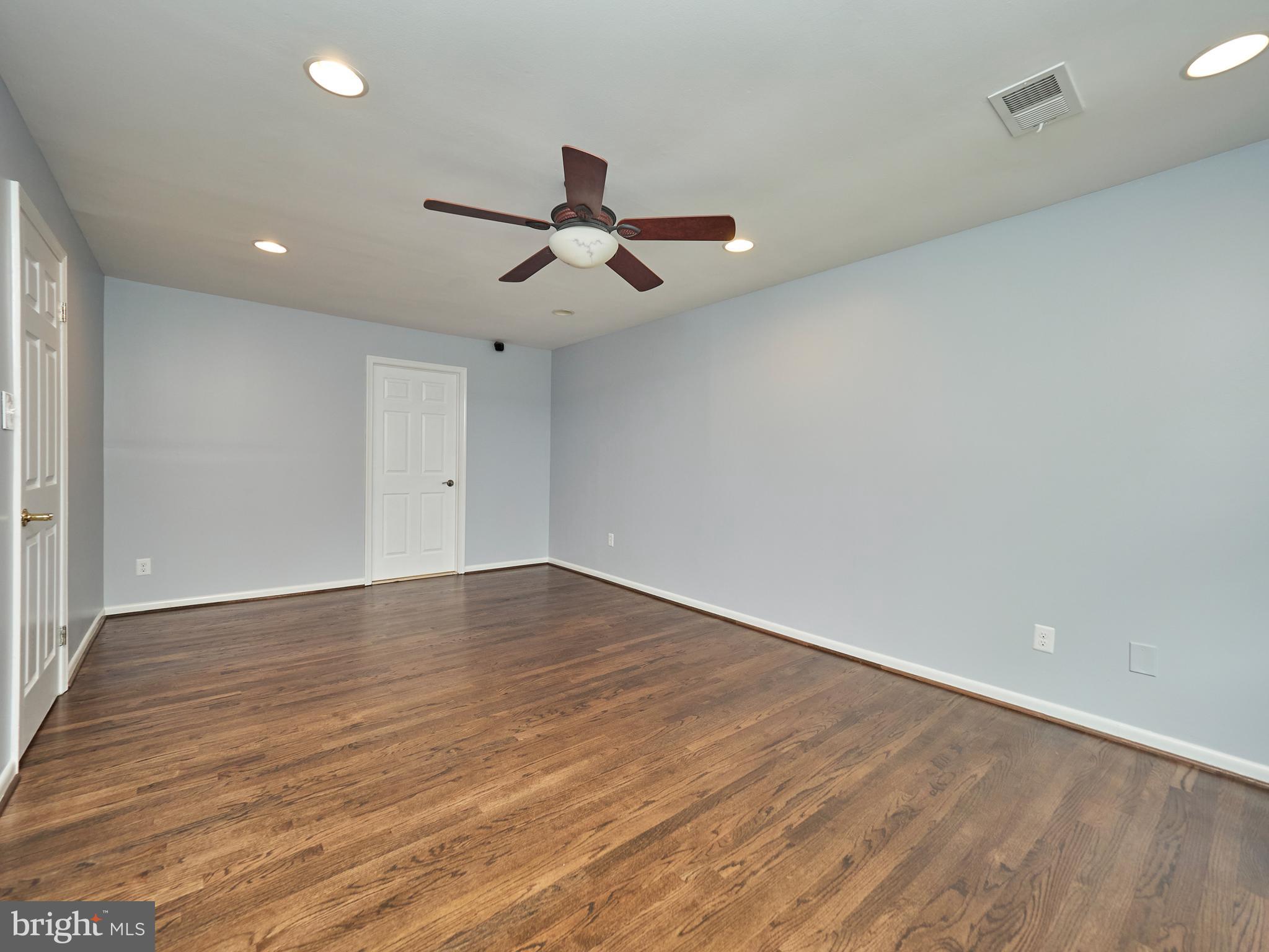 2017 Post Road Vienna, VA 22181 - Photo 14 of 30 Primary Bedroom