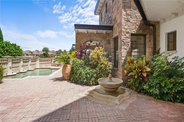 $2,499,900 | 16653 Toscana Circle, Unit 701, Naples, FL 34110