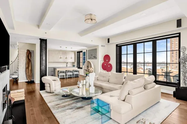 $7,950,000 | 425 West 50th Street, Unit PHD | Hell's Kitchen