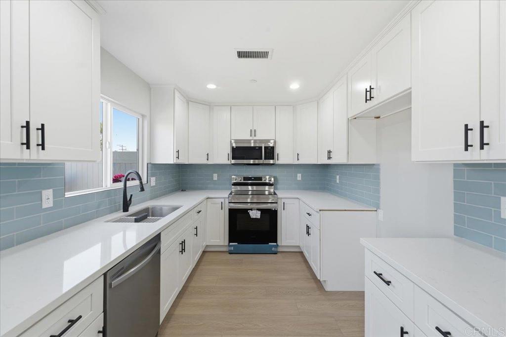 1835 Rios Avenue Chula Vista, CA 91911 - Photo 9 of 41