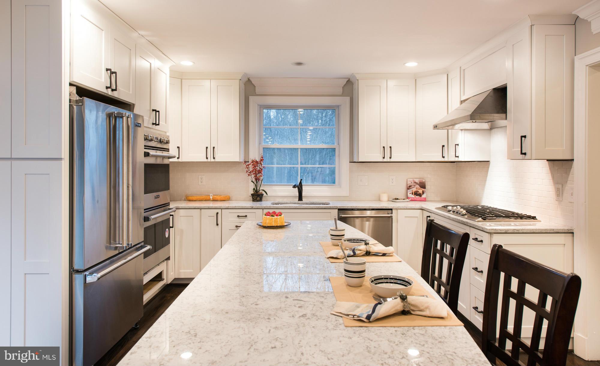 8809 Belmart Road Potomac, MD 20854 - Photo 9 of 30 Kitchen