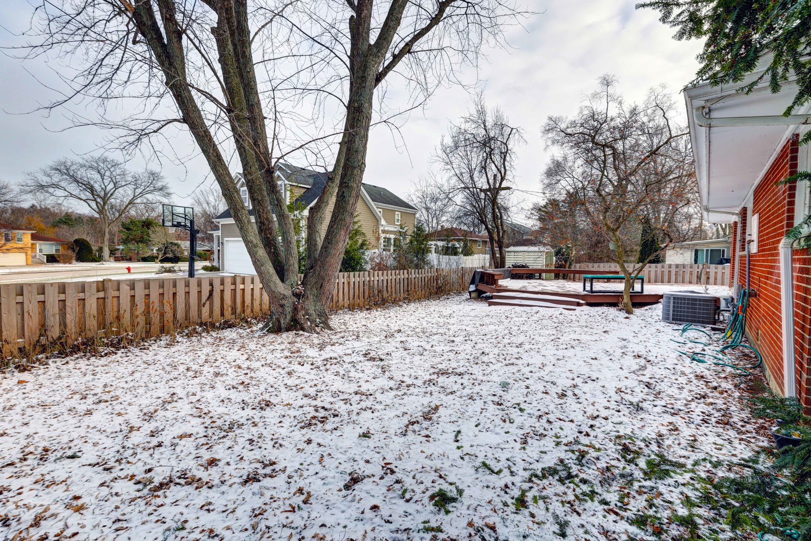 1343 Oxford Road Deerfield, IL 60015 - Photo 25 of 28 a backyard of a house with lots of green space