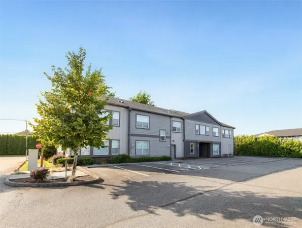 $218,500 | 8872 Depot Road, Unit 203, Lynden, WA 98264