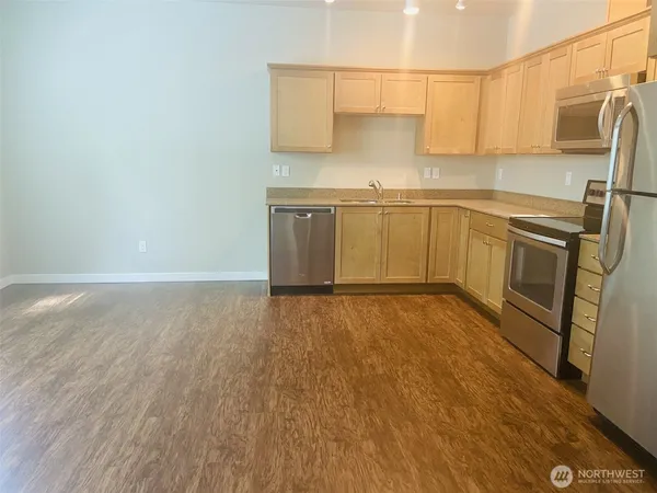 $218,500 | 8872 Depot Road, Unit 203, Lynden, WA 98264