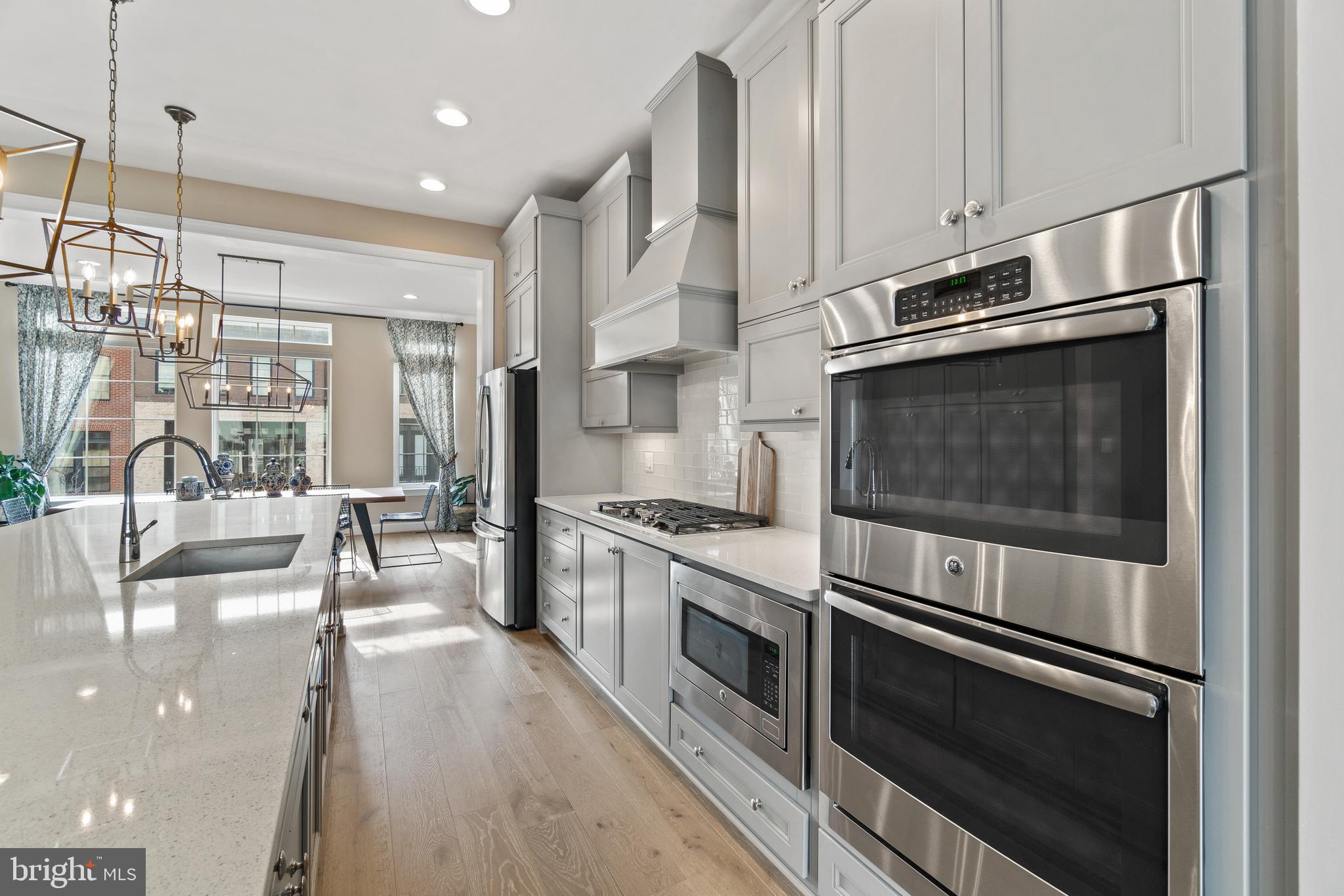 42308 Porter Ridge Terrace Ashburn, VA 20148 - Photo 12 of 45 Gallery Image 12