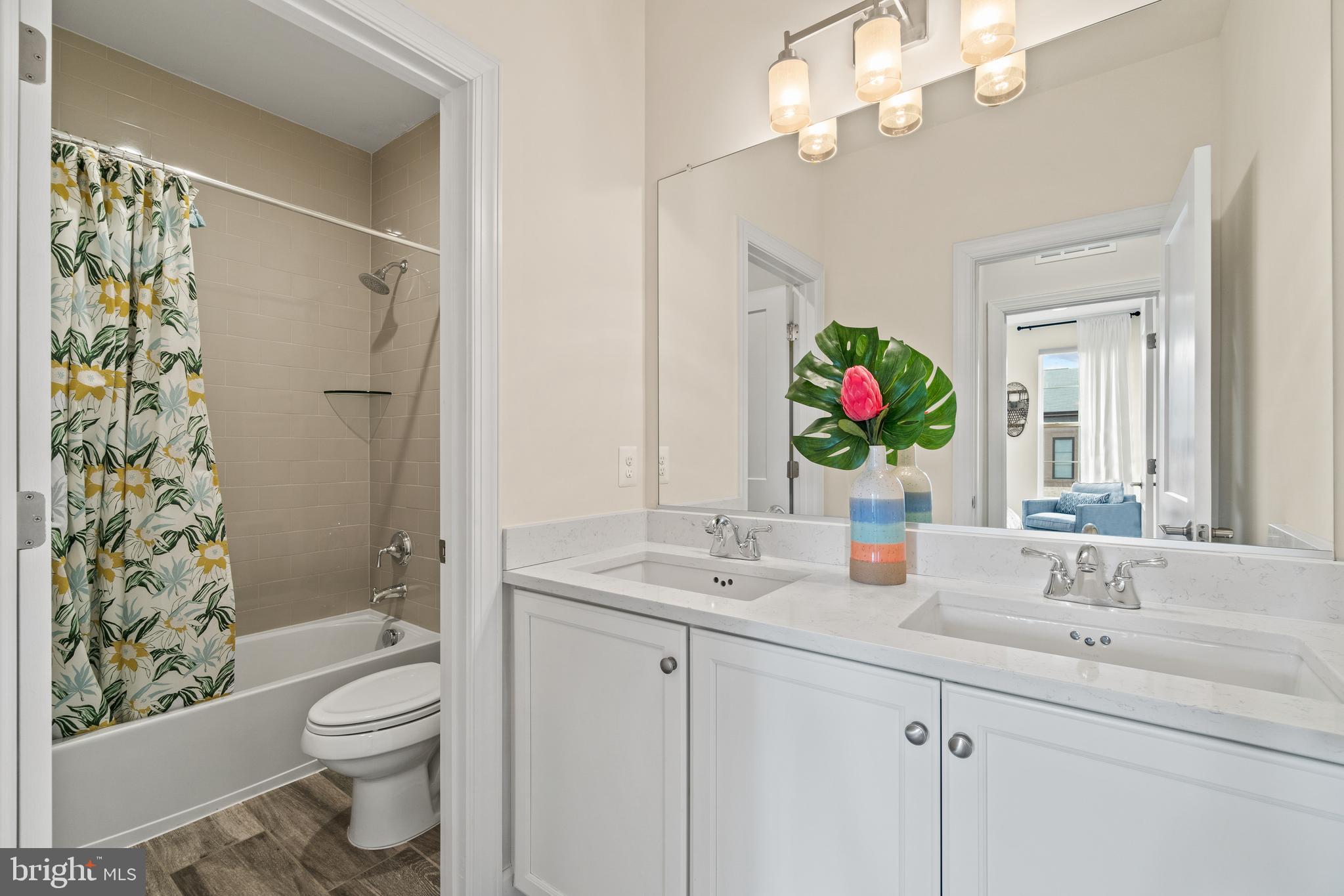 42308 Porter Ridge Terrace Ashburn, VA 20148 - Photo 32 of 45 Gallery Image 32